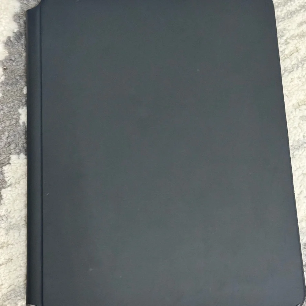 Apple Magic Keyboard iPad Pro 11